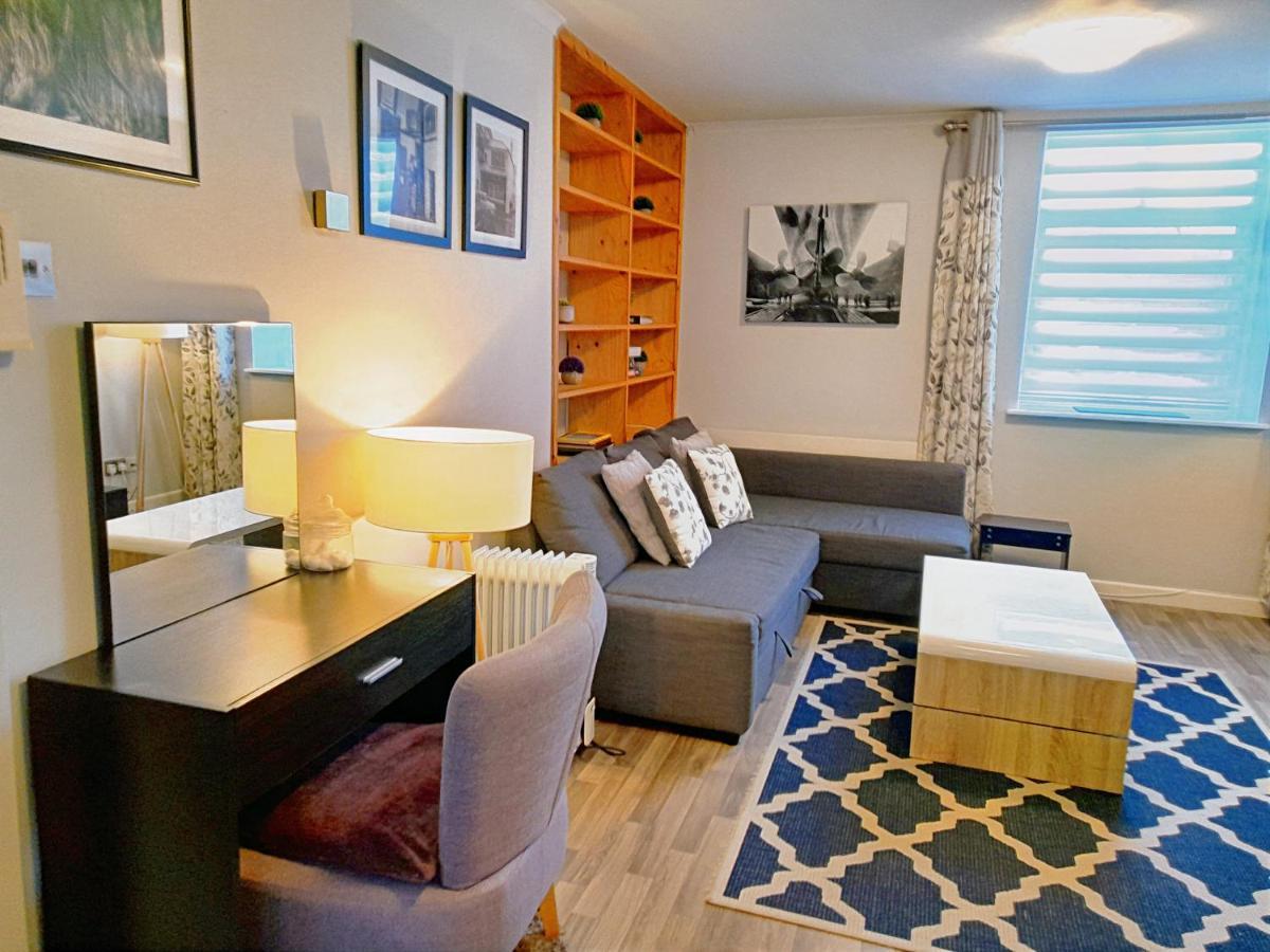 Excellent Location - City Centre - Parking - 4 Beds -2 Bedrooms Belfast Kültér fotó